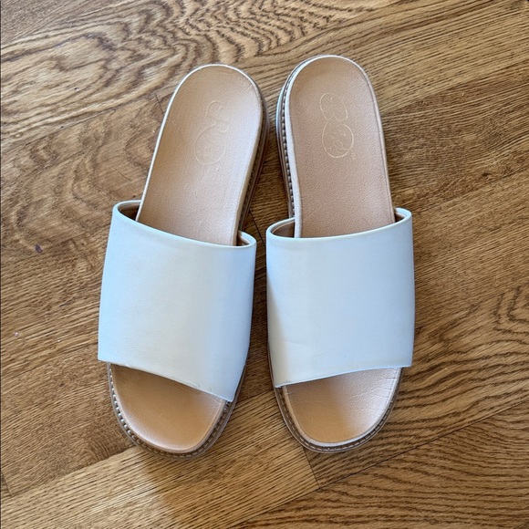 rebels Shoes - Rebels Cream Slide Sandals